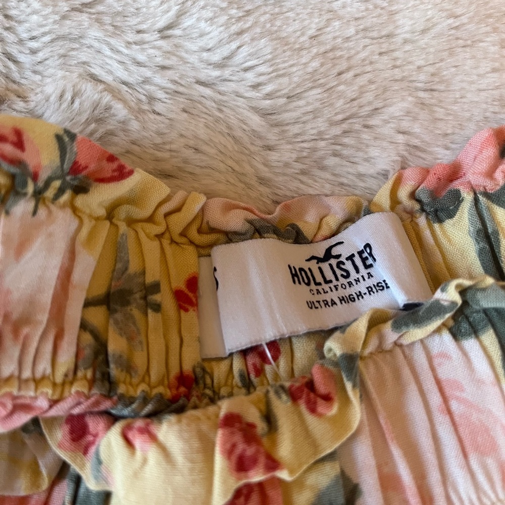 Hollister shorts - Picture 2 of 4
